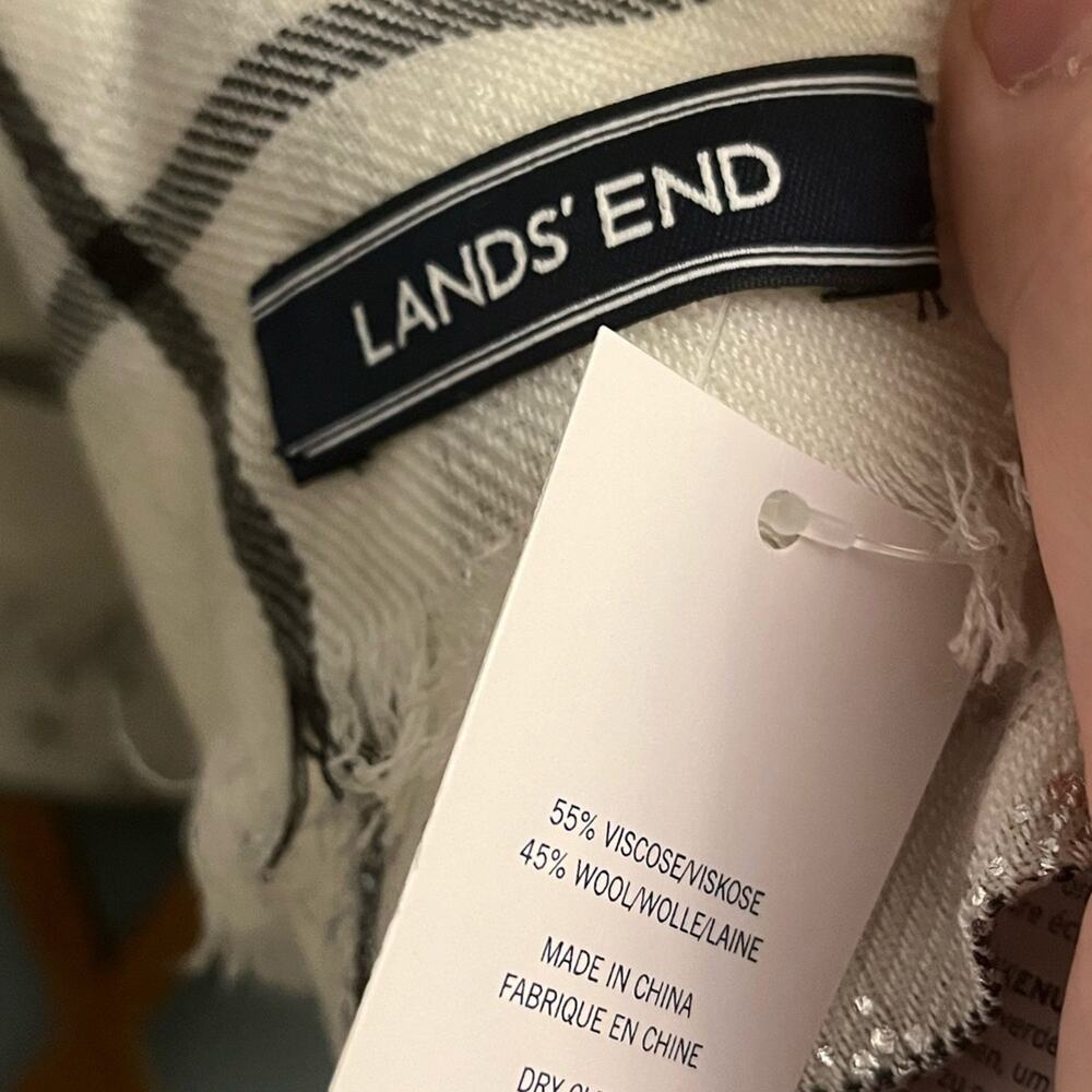 NWT Lands’ End Wool Blend Scarf - Picture 2 of 2